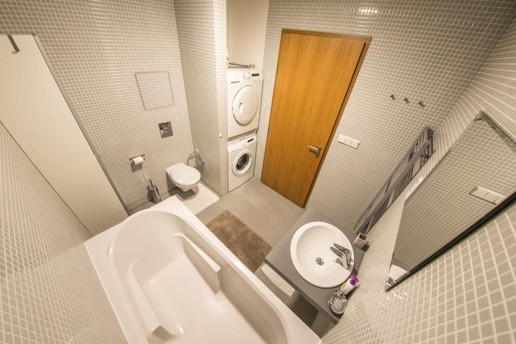 Apartment Korunni Dvur, 2 Free Parkings Prága Kültér fotó