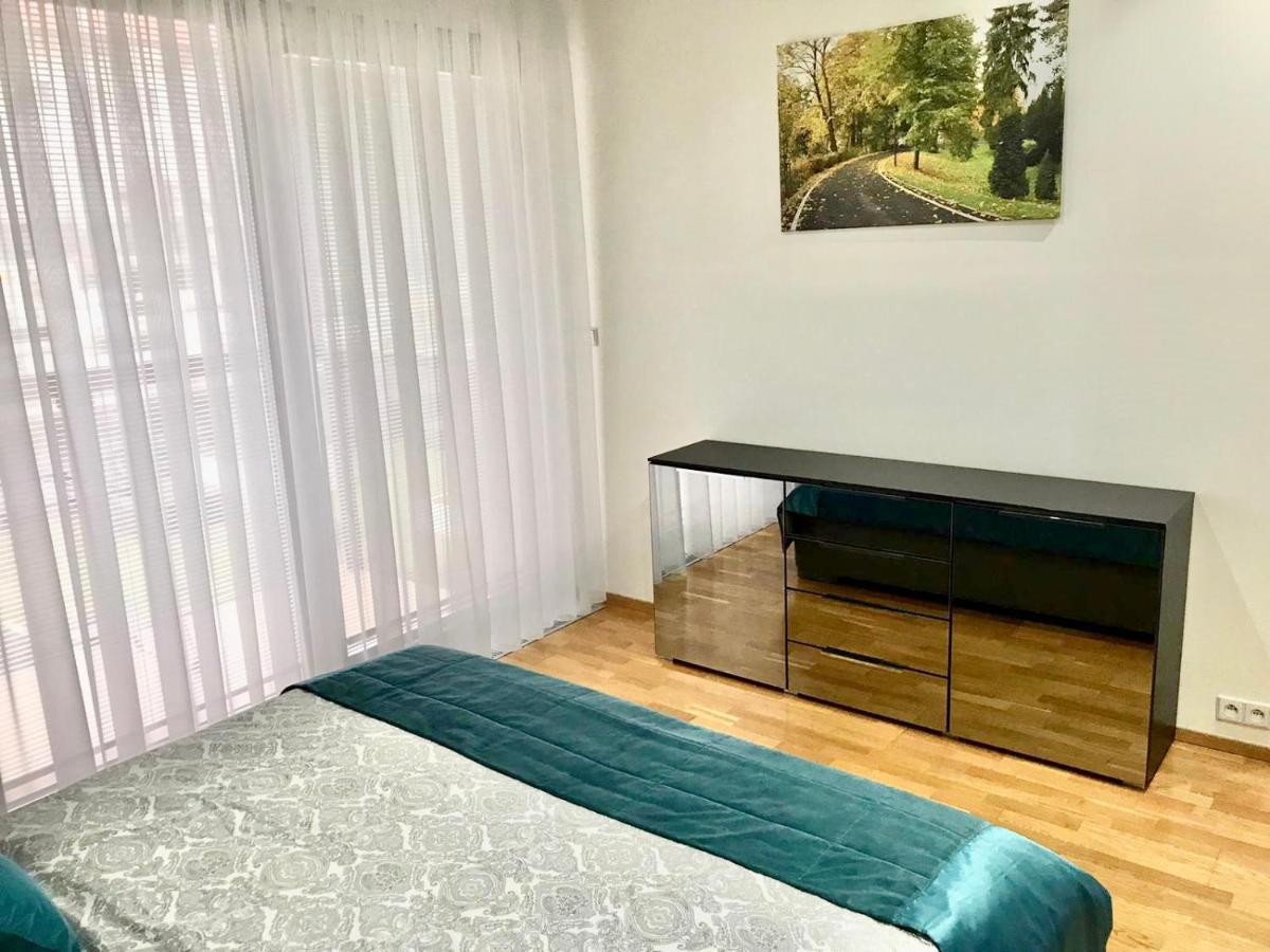 Apartment Korunni Dvur, 2 Free Parkings Prága Kültér fotó