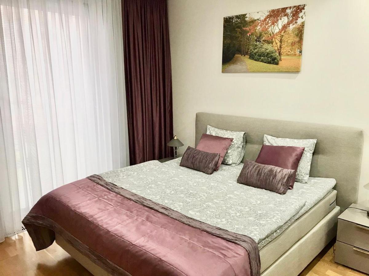 Apartment Korunni Dvur, 2 Free Parkings Prága Kültér fotó